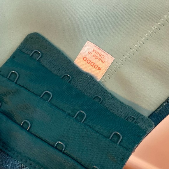 Cacique Women's Full Coverage Lightly Lined Back Smoother Bra Size 40DDD - Picture 9 of 12